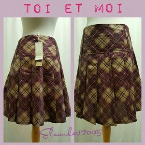Toi et moi pleated skirt